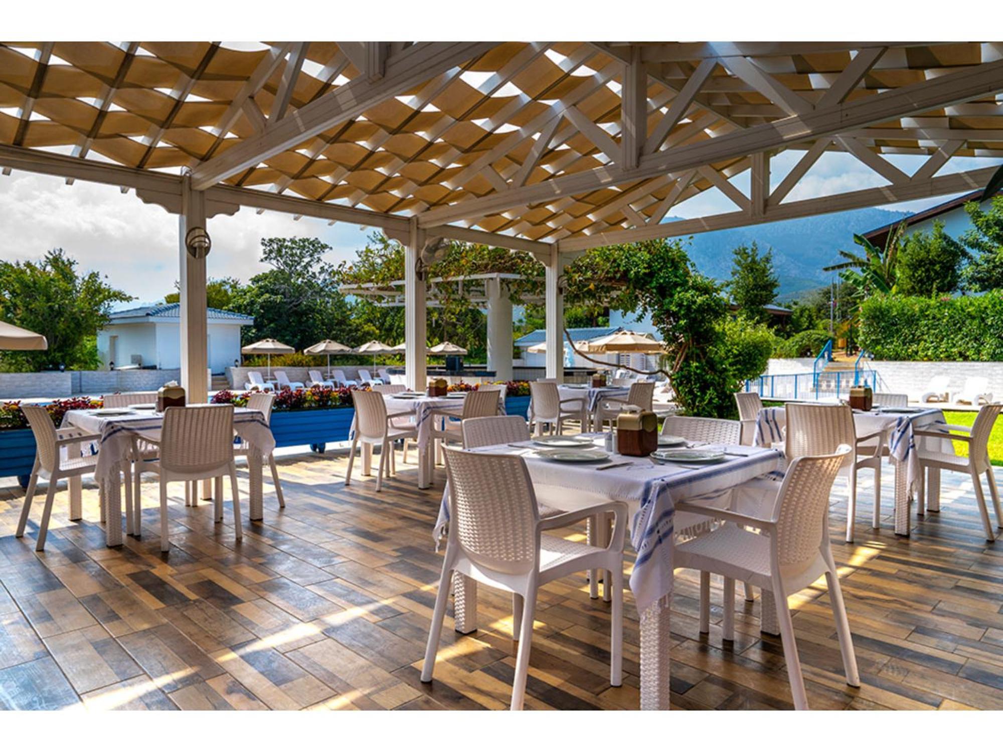 Queen Aphrodite Hotel Karpasa Екстериор снимка