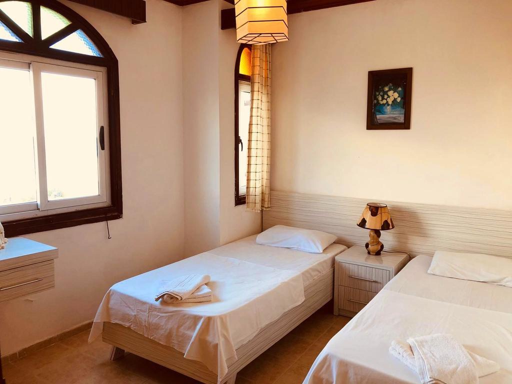 Queen Aphrodite Hotel Karpasa Екстериор снимка